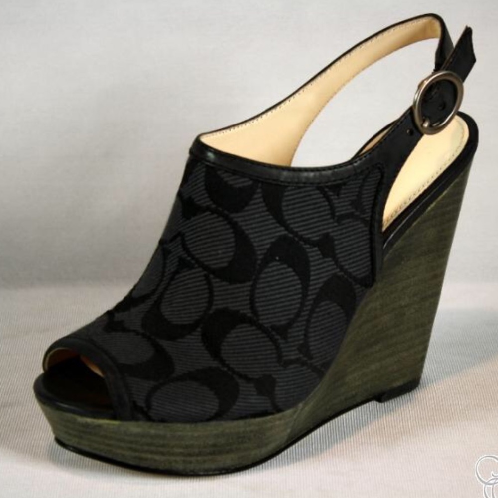 Coach (A8186) Janet Signature wedges